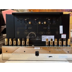 McIntosh MC901 Dual Mono Amplifier