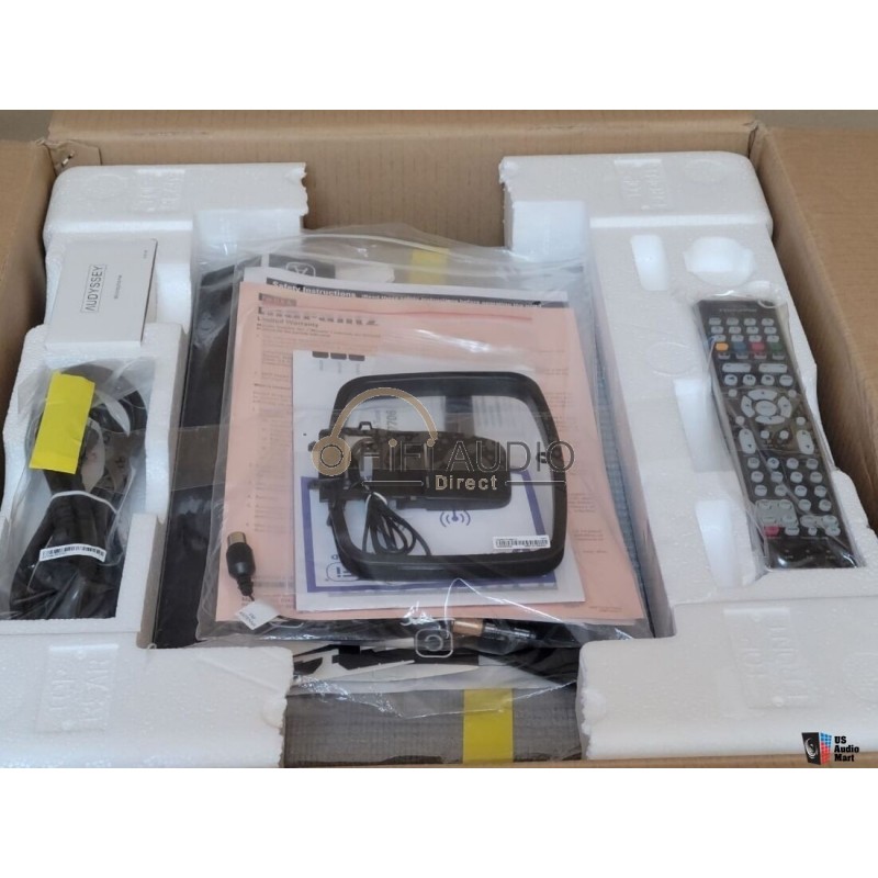 Marantz AV7706 pre-amplifier